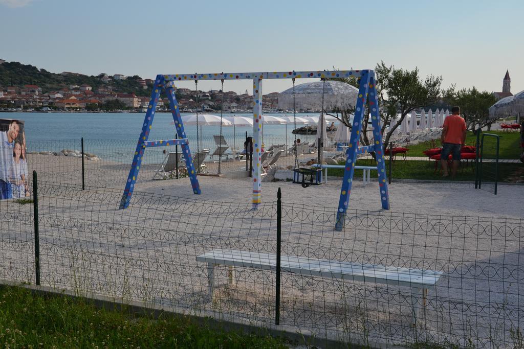 Apartment Kate Trogir Buitenkant foto